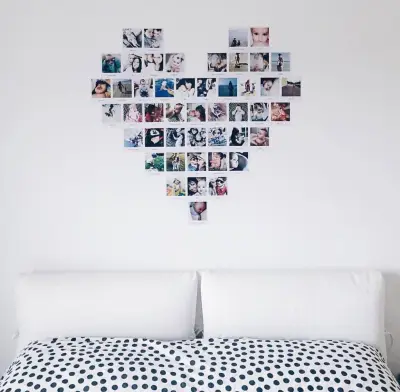 Сердце из фотографий на стене — сердечко из постеров на стене