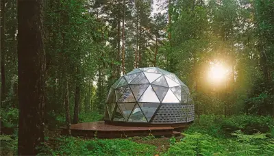 Геокупол глэмпинг — купольная беседка