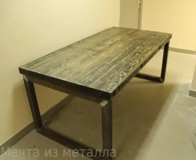 Обеденный стол в стиле лофт — металлические столы