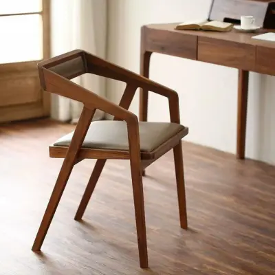 Деревянное кресло — дизайнерские стулья