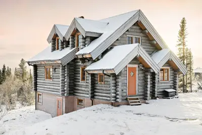 Загородный дом — деревянные дом